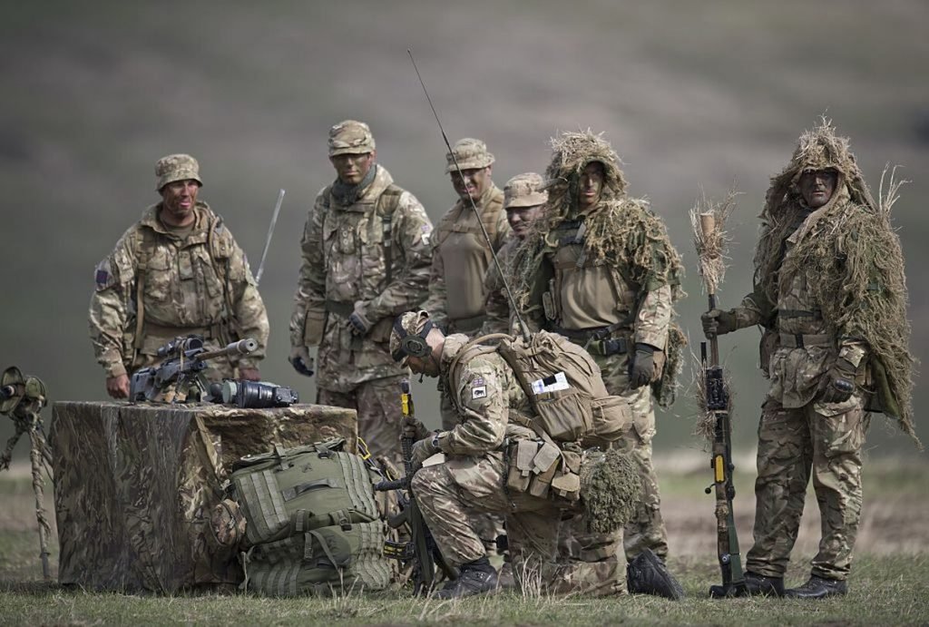 UK unveils troop cut in defence modernisation plans